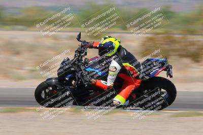 media/Oct-01-2023-SoCal Trackdays (Sun) [[4c570cc352]]/Turn 15 Inside (140pm)/